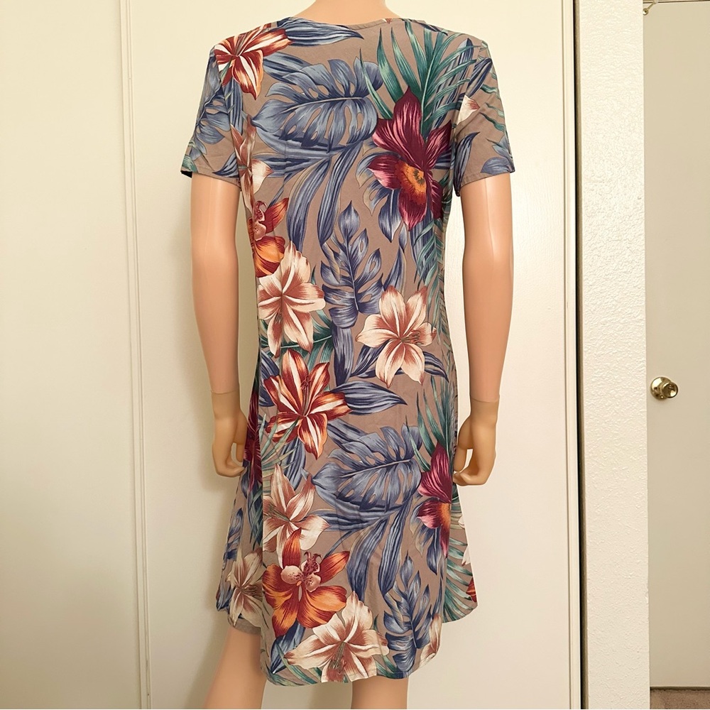 Vintage Hilo Hattie Hawaiian Dress Medium Floral Short Sleeve Modest Grey - Picture 3 of 5